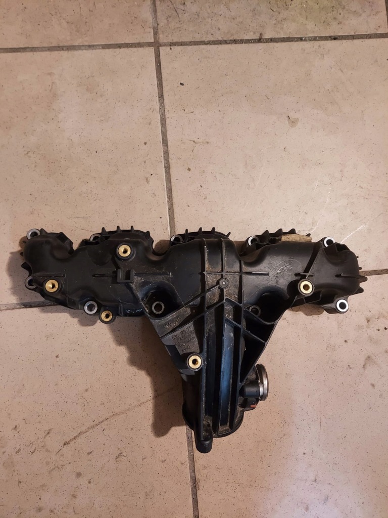 фото №1, Audi оригінальний номер 03l129711af оригінальний номер колектор всмоктуючий