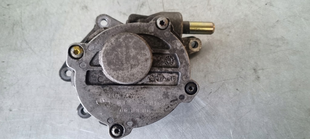 фото №1, Насос вакуум jeep grand cherokee wk 3.0 crd