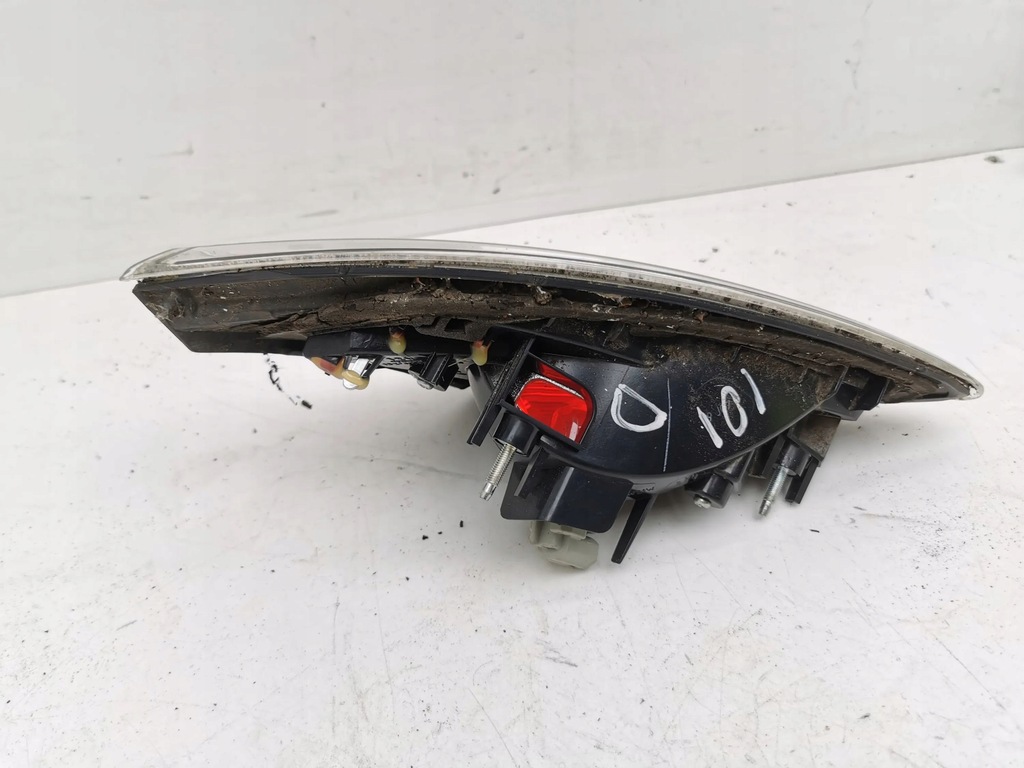 фото №7, Mazda 6 2010 права сторона лампи задні