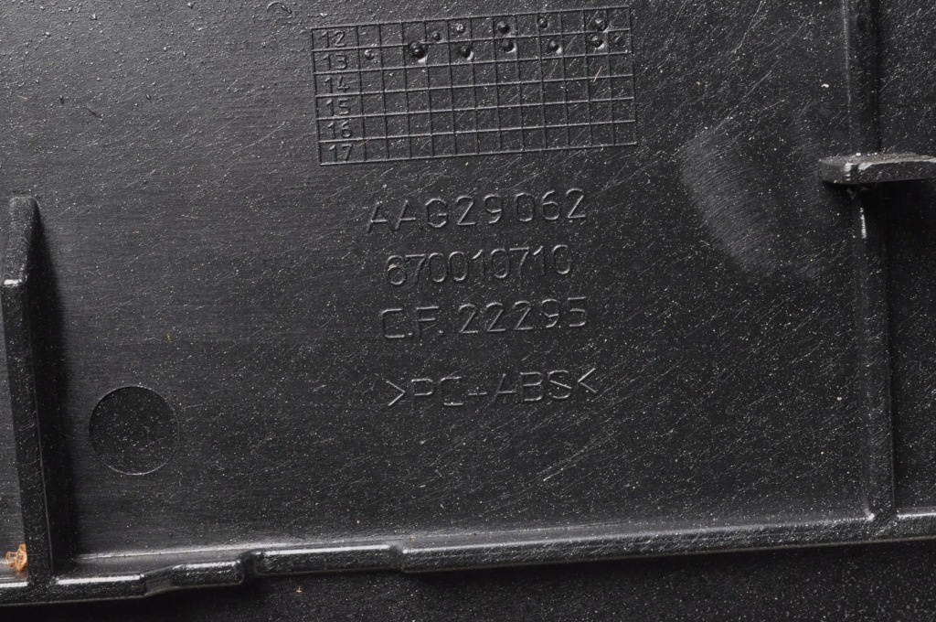 Maserati quattroporte vi захист стійка лівий задній 670010710 Недорого