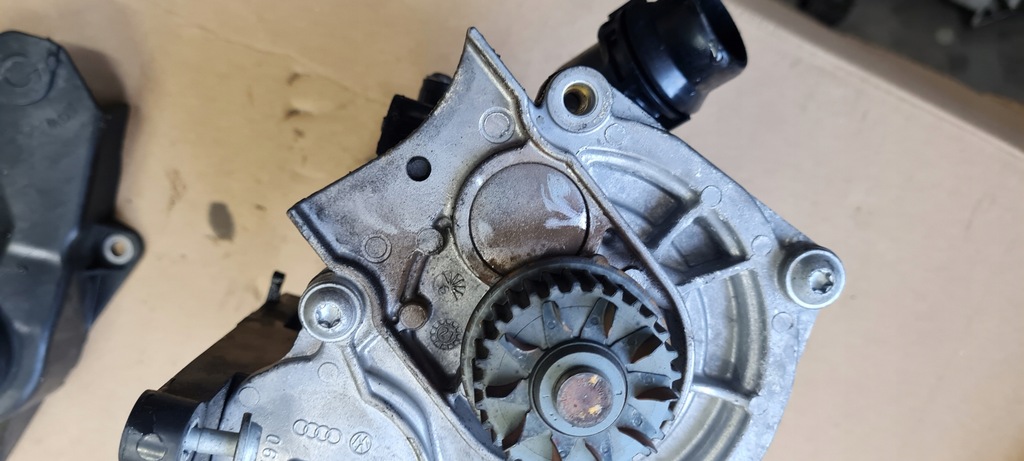 фото №16, S3 8v sedan a3 корпус термостата насос wody 2.0 tfsi 06l121111p