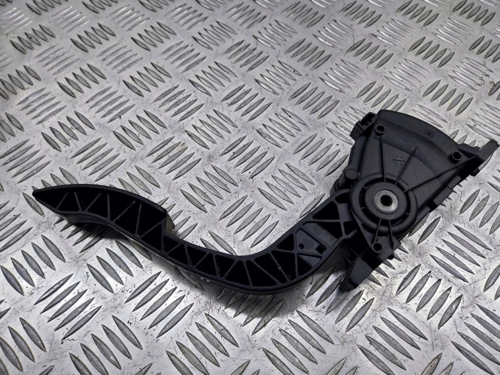 фото №2, Потенціометр педаль газу renault twingo ii 1.2 8200426241