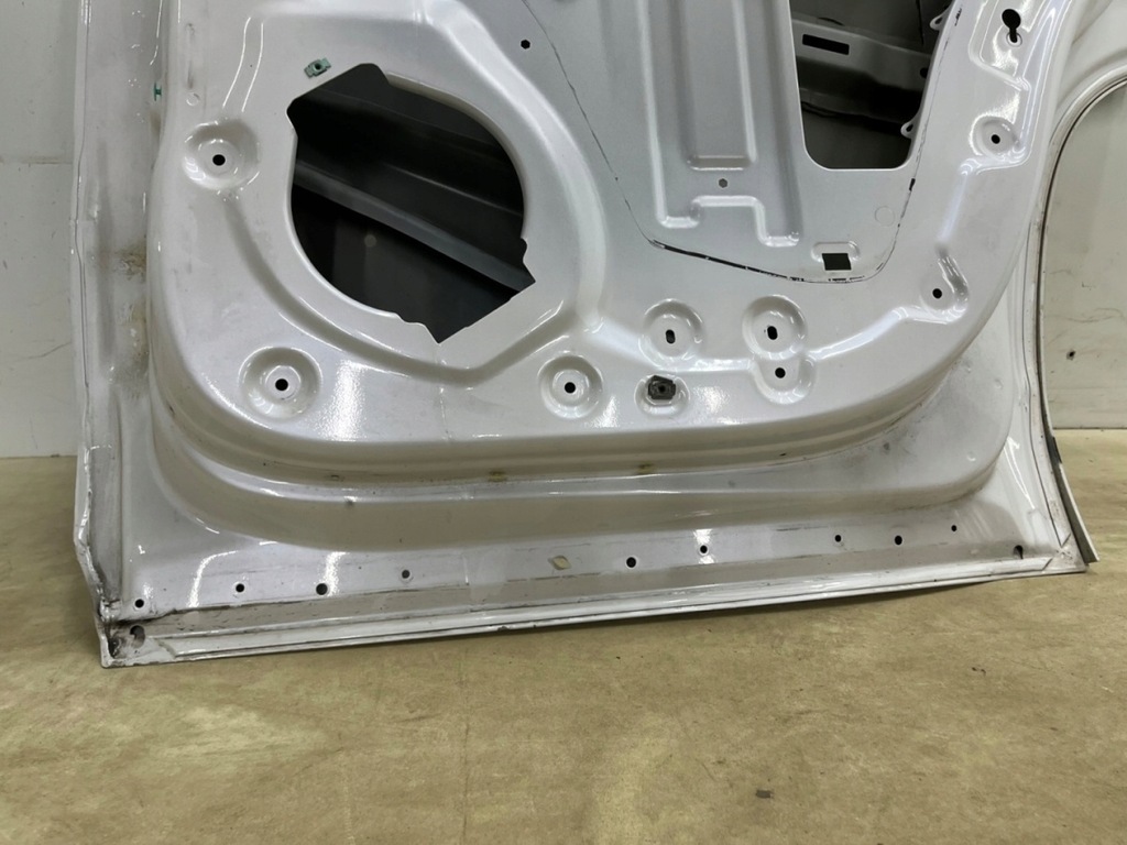 фото №15, Дверь cadillac escalade chevrolet tahoe gmc yukon 4 iv 14-19r. правое задние