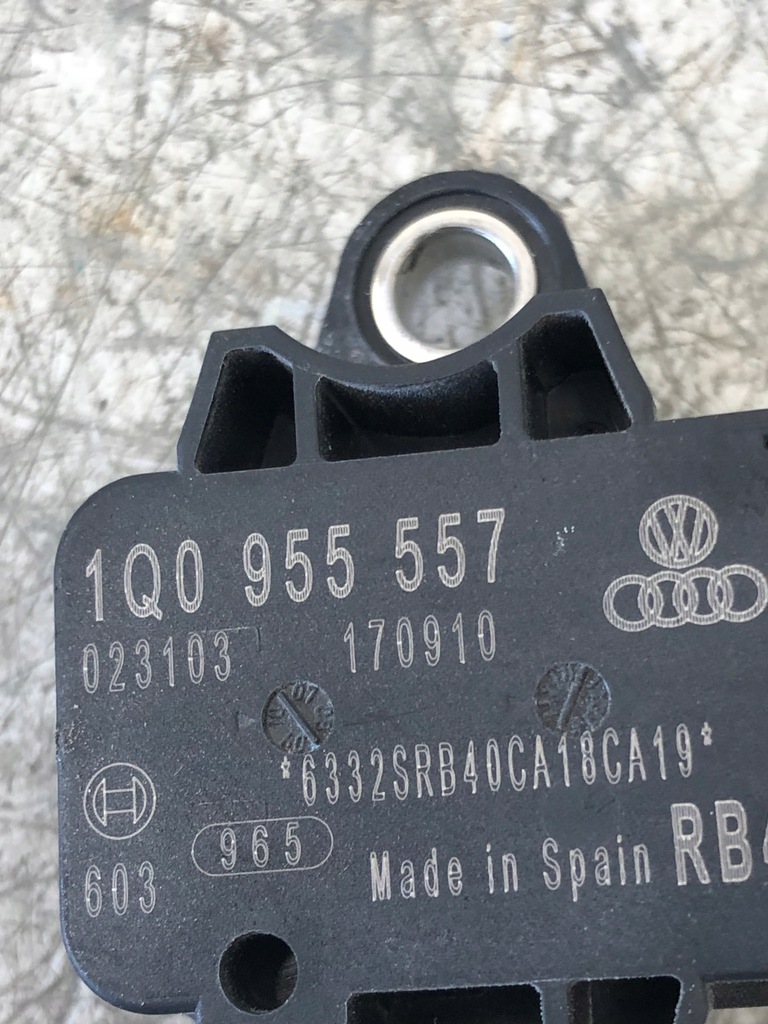 фото №5, Датчик удару vw polo eos 1q0955557