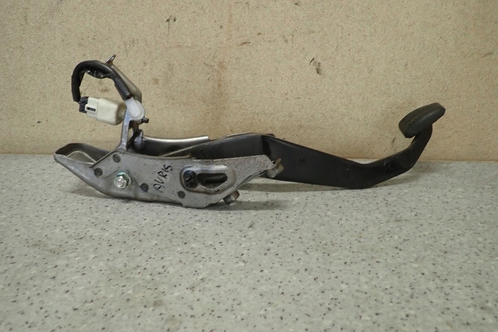 фото №5, Toyota auris 06- педаль тормоза