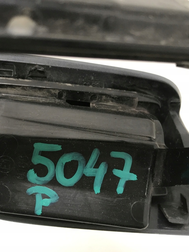 фото №6, Заглушка розпилювача ліва audi rs6 po 2019r.