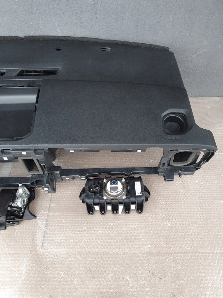 фото №4, Opel zafira life приборная панель приборная панель консоль подушка безопасности ремни