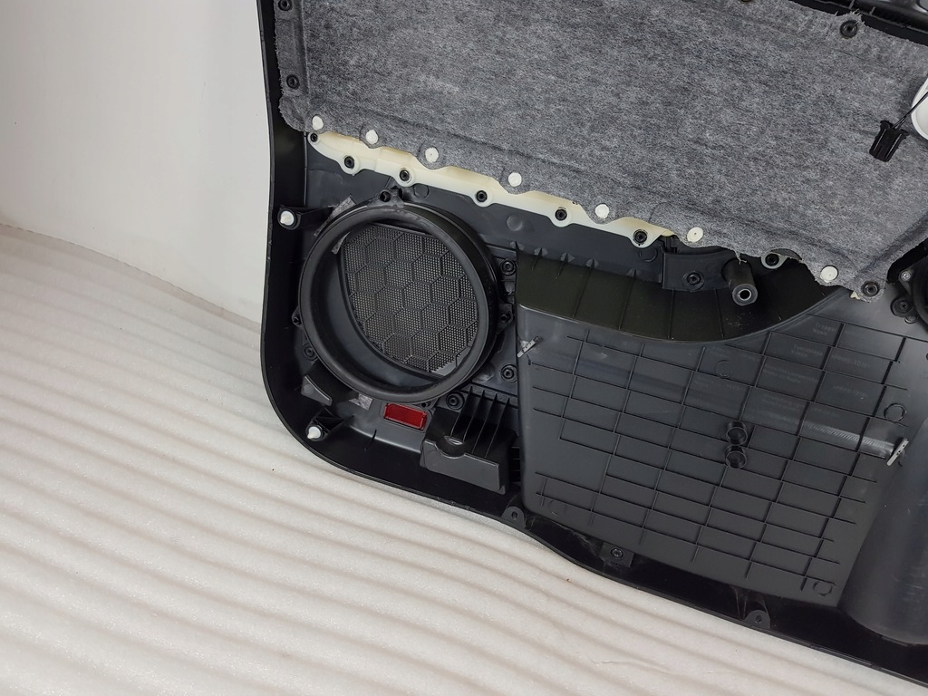 фото №12, Skoda yeti оббивка обшивка двері правий перед 5l1