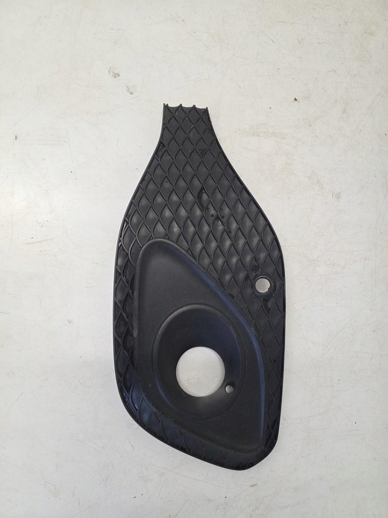 Купить Решётка правый перед mercedes gla a2478851204