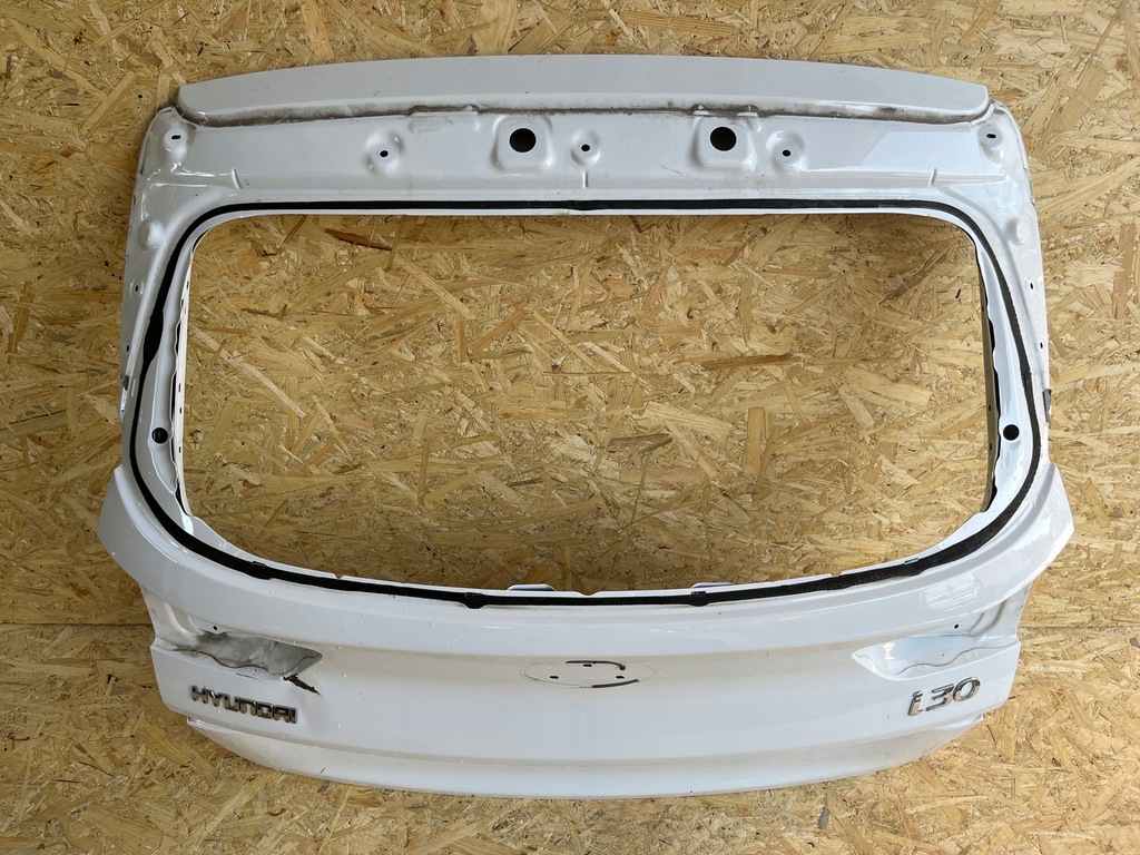 фото №12, Hyundai i30 i-30 iii 3 17- kombi крышка багажника задняя задняя