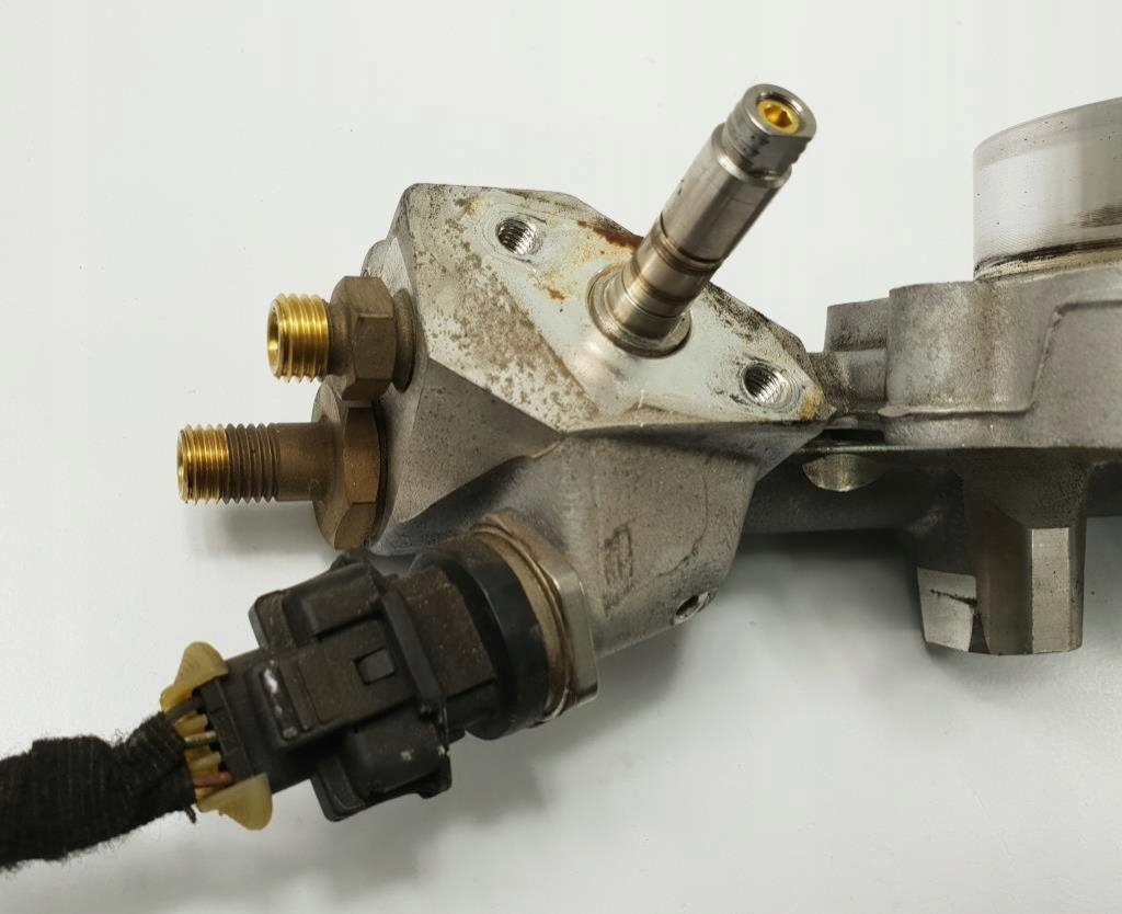 Купити Молдинг упорскування alfa 159 1.9 16v jts 0261555018