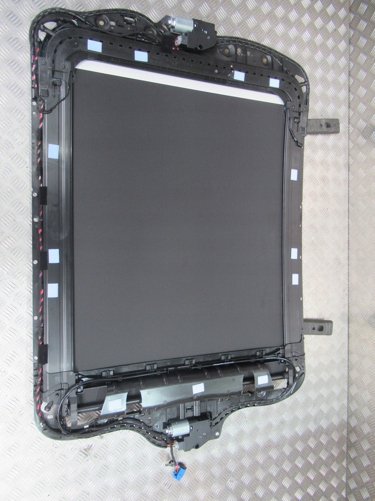 фото №6, Maserati levante люк комплект 06702661380