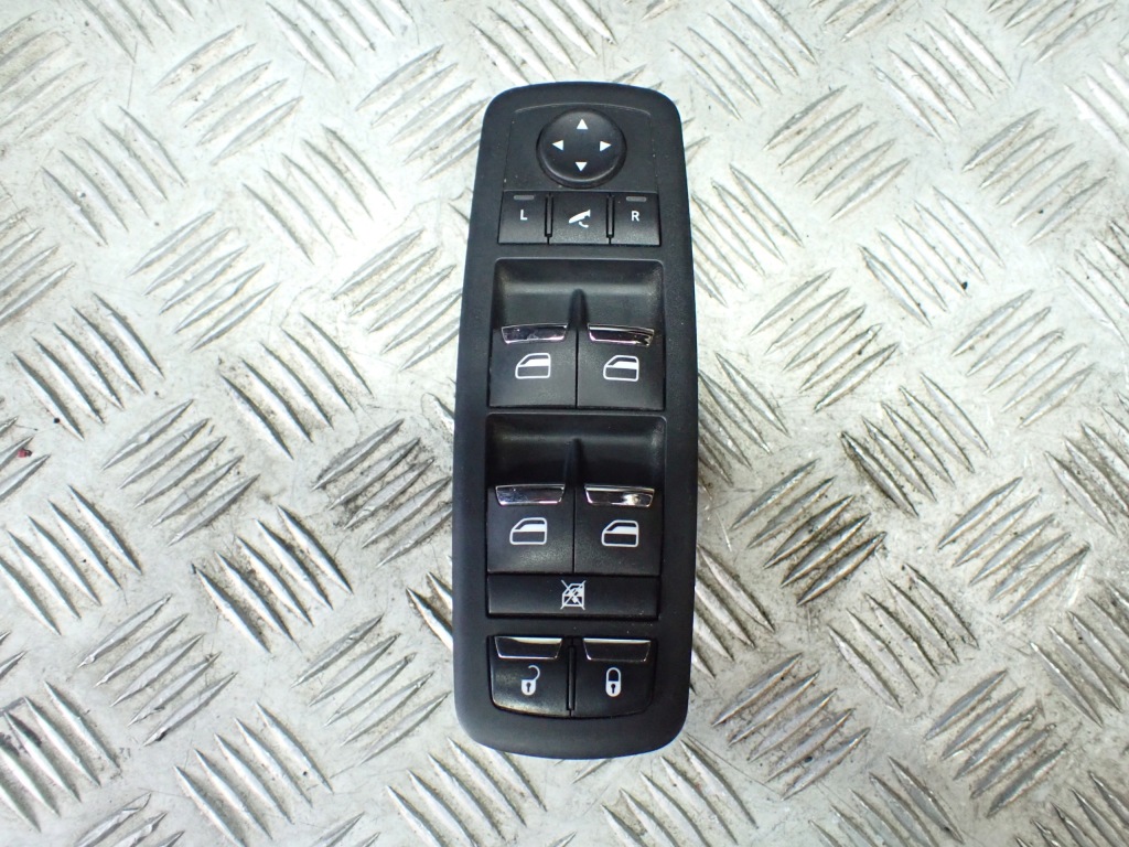 фото №1, Панель перемикач вікон maserati quattroporte 2015