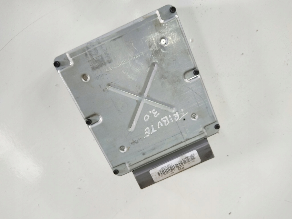 фото №1, Mazda tribute 03r 3,0 v6 бортовой компьютер двигателя