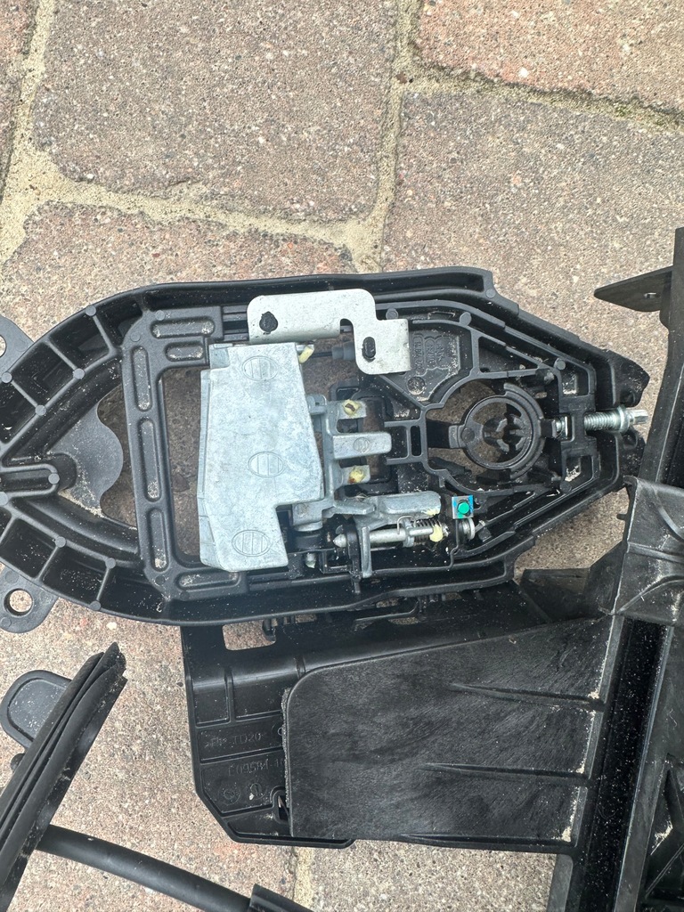 фото №5, Замок дверь правое передние ford kuga mk 3 eu 4 pin