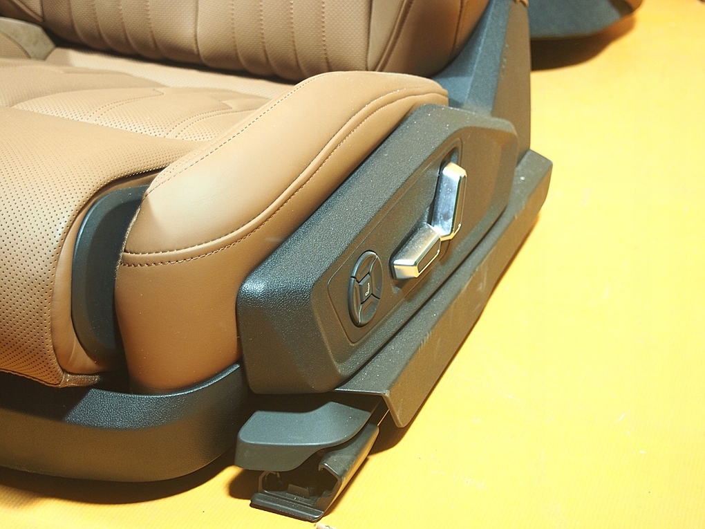 фото №7, Audi e-tron 55 4ke 25km сиденья заднее сиденье valcona обшивки вентиляция массаж bang