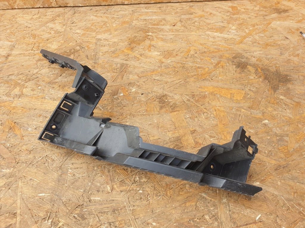 фото №1, Alfa romeo giulia направляющая бампера правый задняя