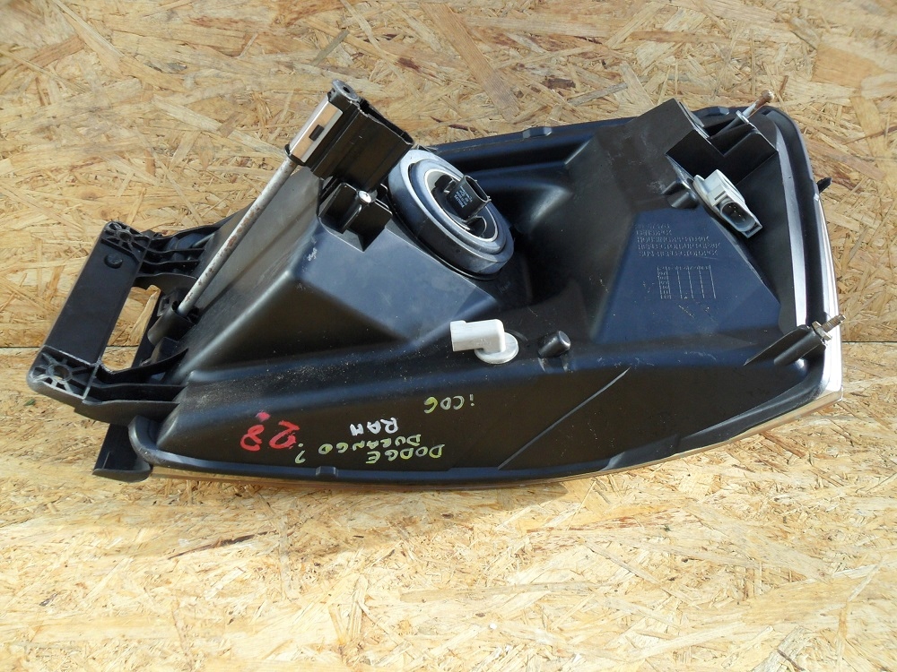 фото №15, Dodge durango 2004- фара правий