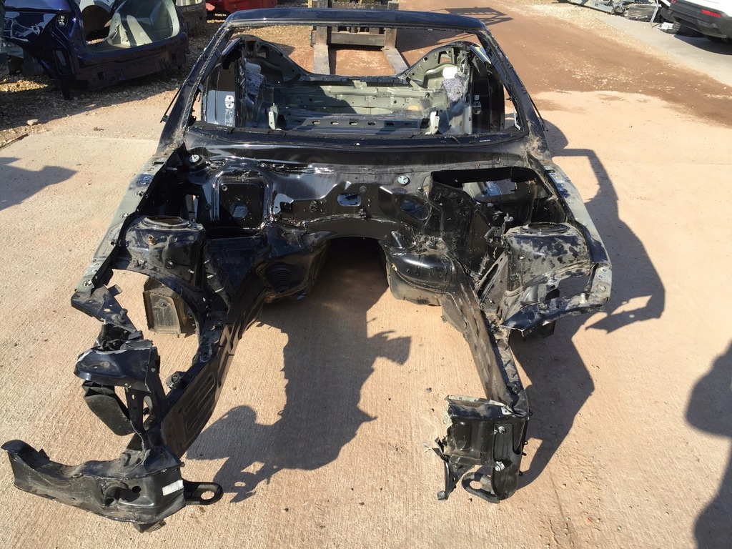 фото №2, Mercedes slc slk r172 w172 19r ліва чверть перед підкрилок чашка