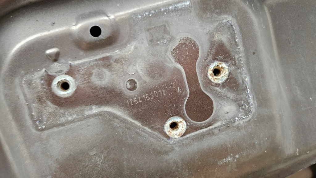 фото №12, Капот крышка двигателя vw amarok оригинал