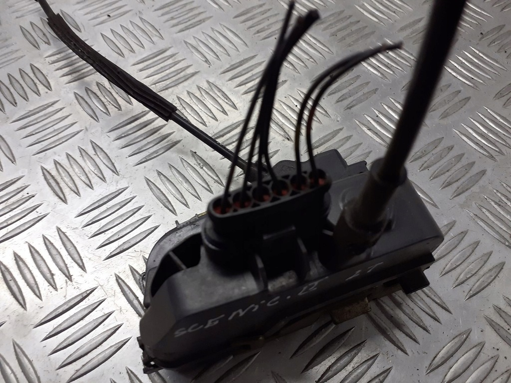 фото №2, Замок двері лівий задня renault scenic ii 6pin