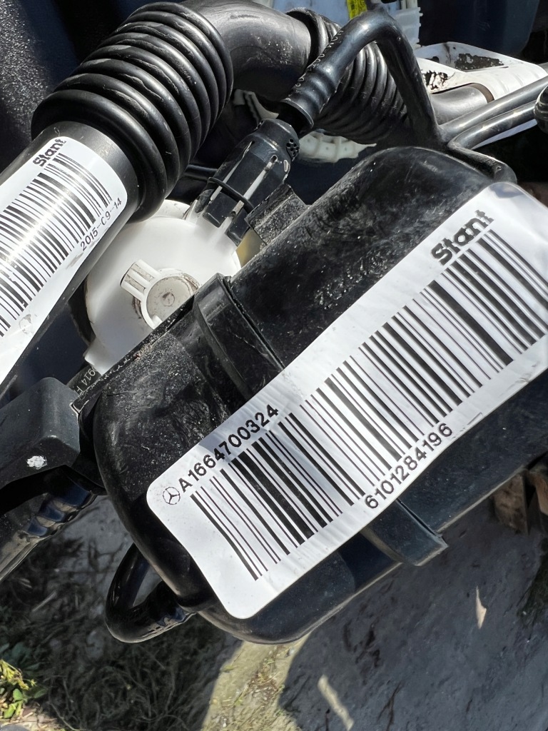 фото №9, Бак заливная горловина насос топлива mercedes gl x166 3.0 cdi 350 bluetec 4matic 4x4