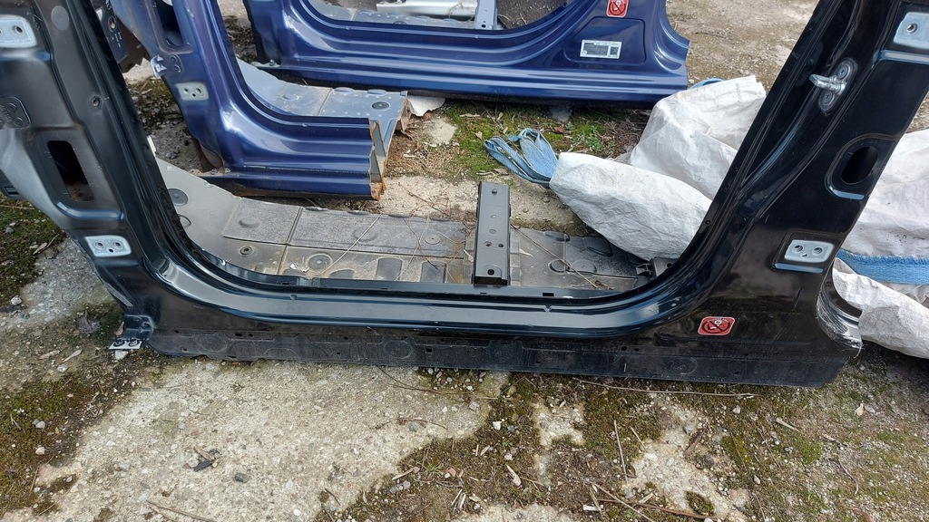 фото №6, Citroen c4 cactus порог левый передний