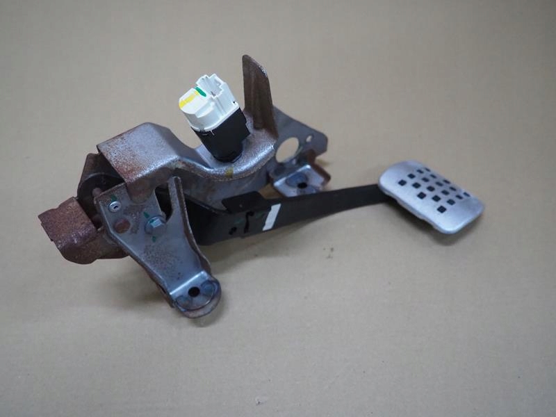 фото №3, Педаль тормоза автоматическая коробка передач renault clio rs iv