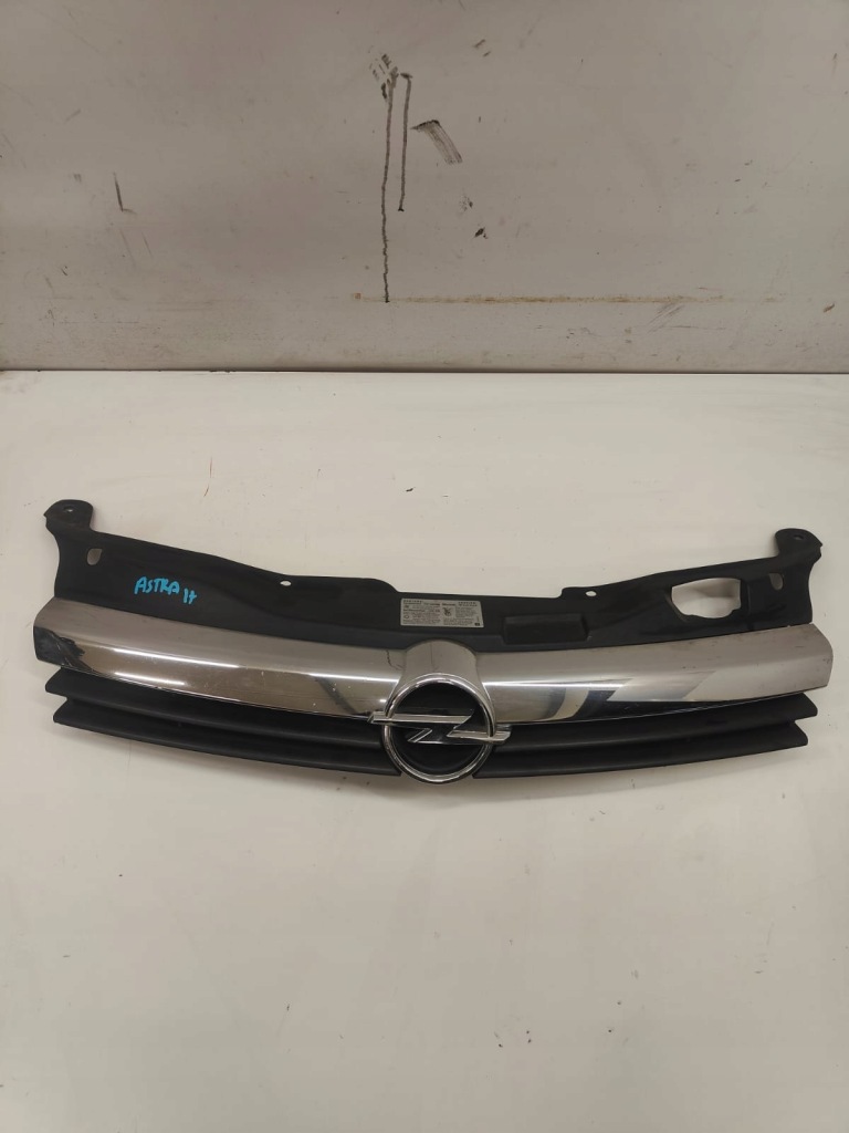 фото №1, Решётка радиатора бампера решётка радиатора opel astra h 13108463