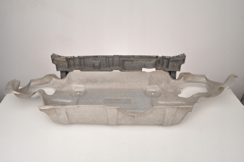 фото №1, W177 amg a35 защита тепловая a17716825000 20r