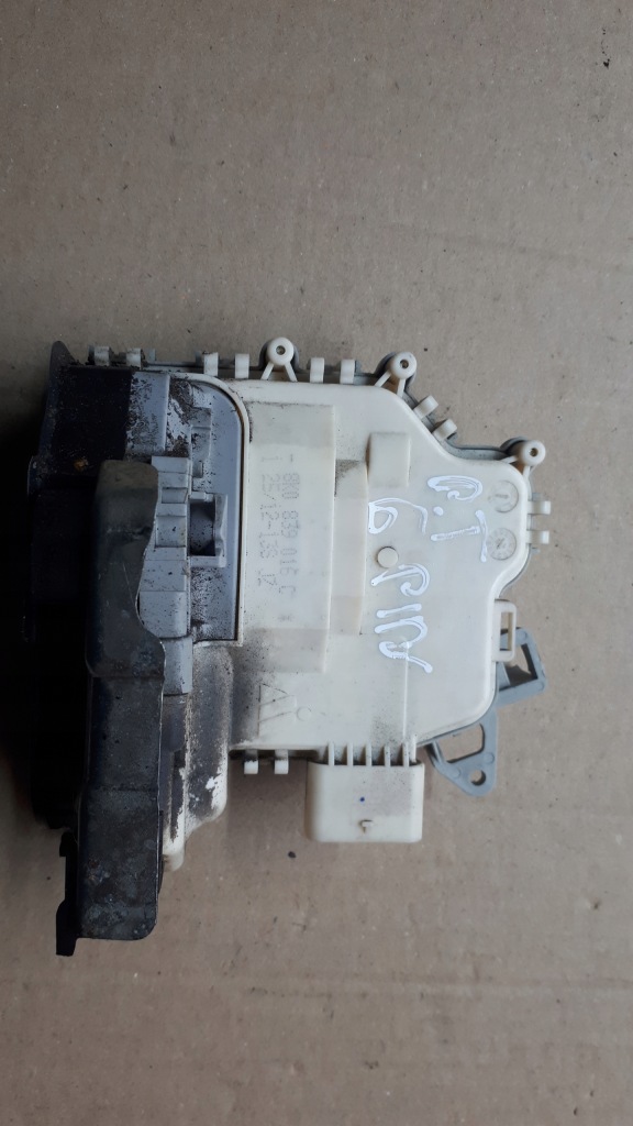 фото №1, A4 b8 s4 замок дверь правый задняя задний 6 pin a5 q5