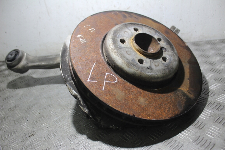 фото №1, Поворотний кулак ступиця лівий перед 7 750i f01 lift 4.4