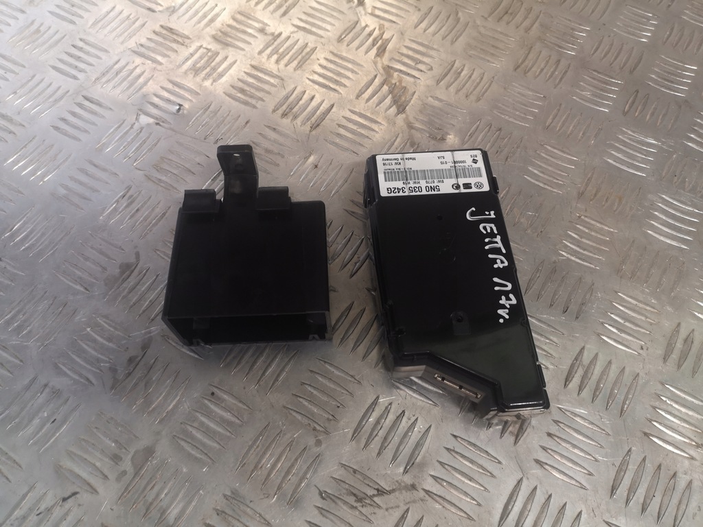 фото №2, Vw jetta 16 r interfrejs media