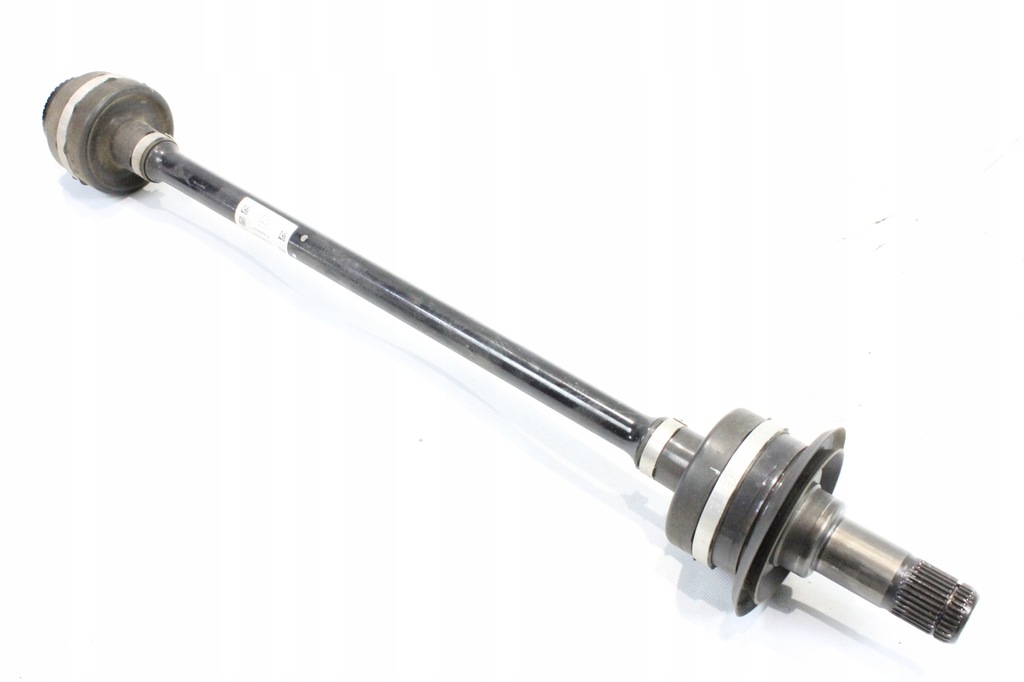 фото №1, Привідний вал права задня bmw g01 x3 30dx 8679944