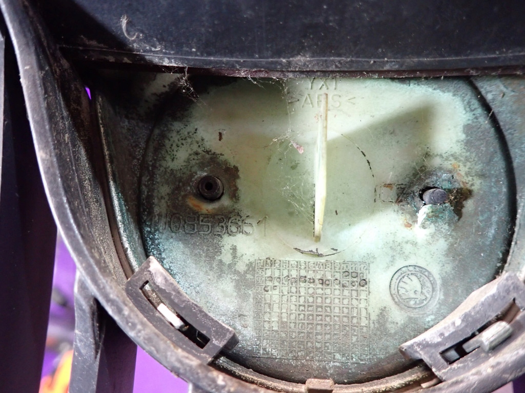 фото №5, Skoda octavia i 96-00 решётка радиатора решётка радиатора эмблема 1u0853651 9900