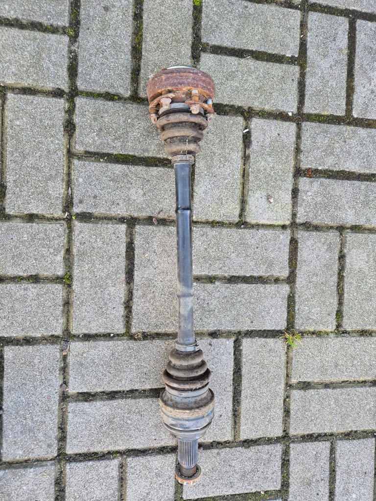 фото №1, Приводной вал bmw x1 e84 2.0d 4608777