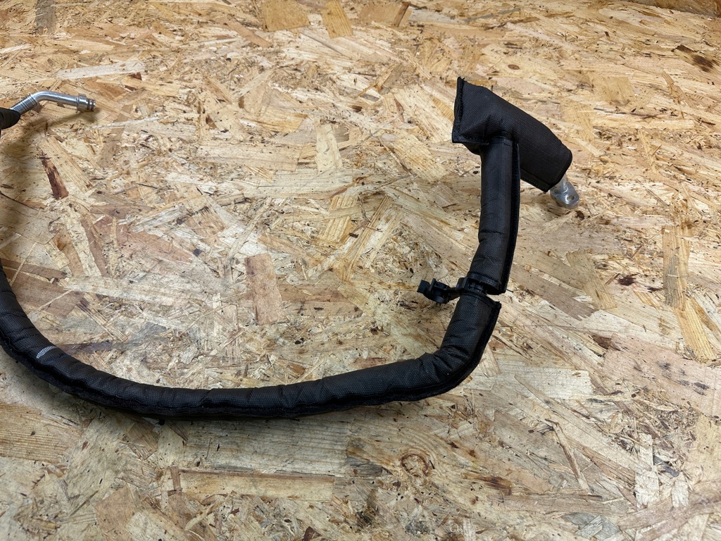 фото №6, Wąż шланг труба кондиционера opel e-corsa f peugeot e-208 ii 9826918180