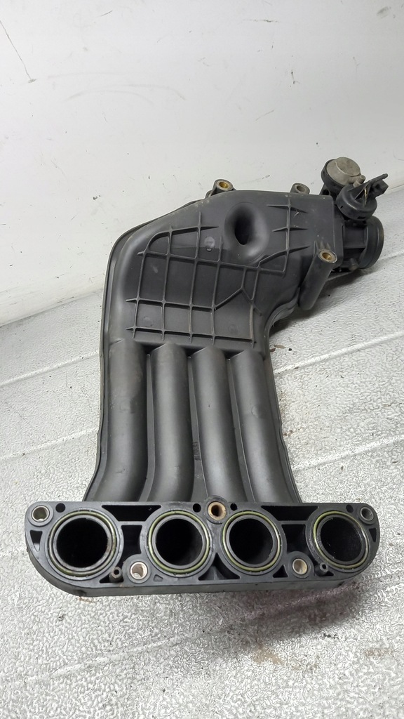 фото №4, Коллектор всасывающий seat ibiza 01r