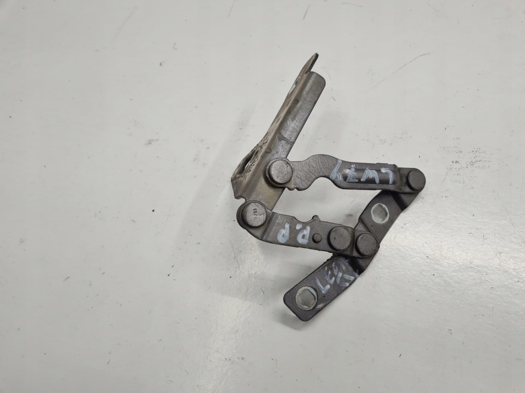 фото №1, Seat leon ii 08r петля капот правый lw7y 1p0823302