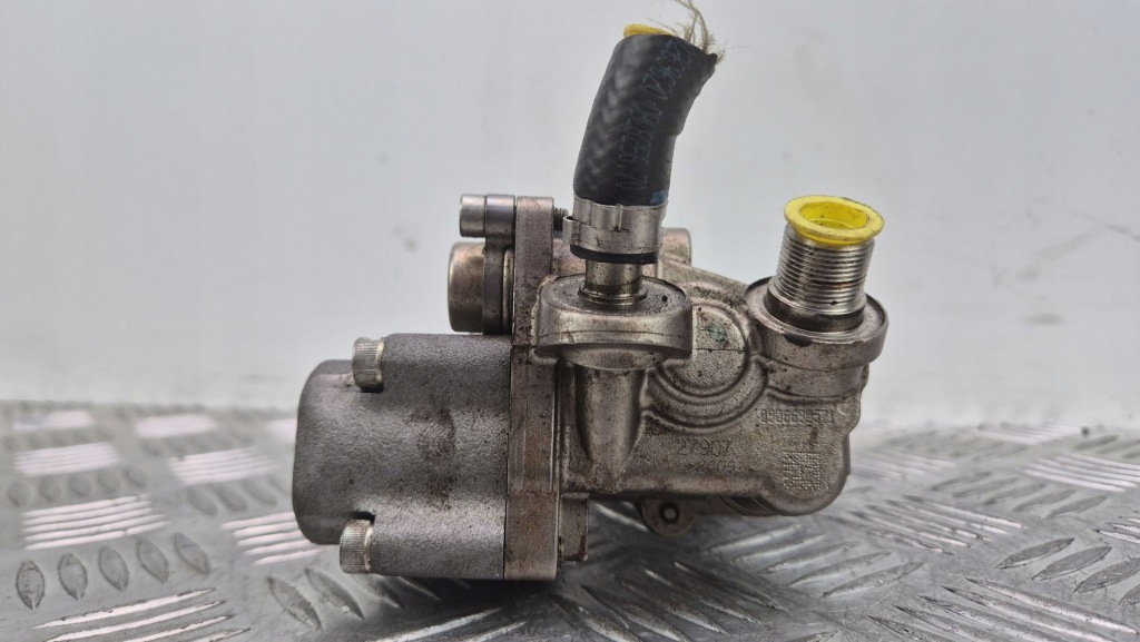 Mercedes c200 cgi w204 насос впрыскная a2710702001 271.860 Недорого