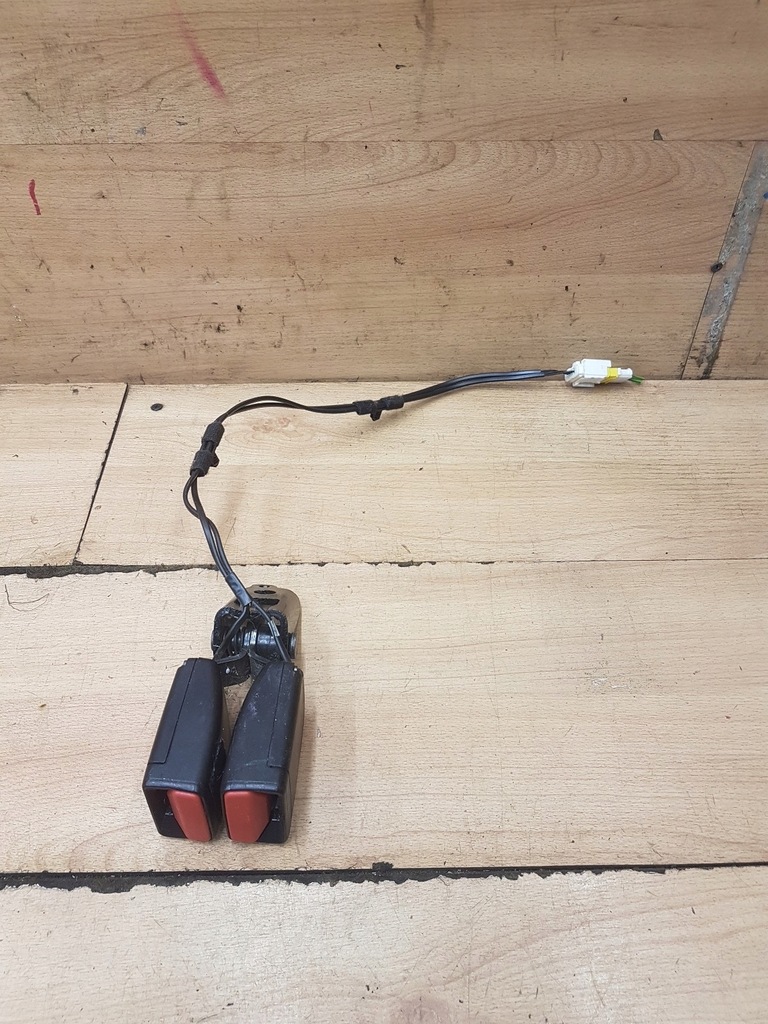 фото №1, Кліпса замок поперечина задня сидіння peugeot 508