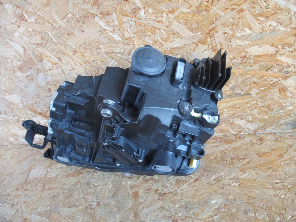 фото №14, Лампа правая передняя skoda scala full led