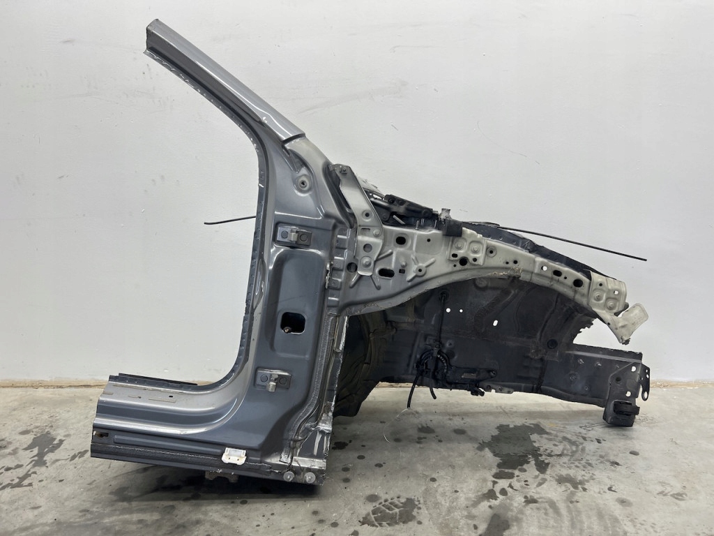 фото №1, Mercedes a-klasa w177 лонжерон права підкрилок 787