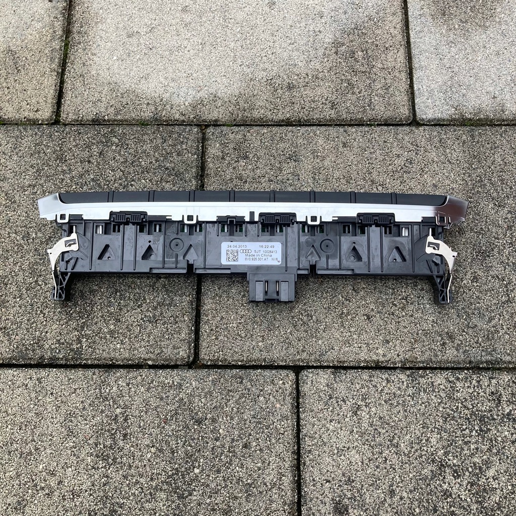 фото №7, Audi a3 8v 2013 - панель переключателей 8v0925301at