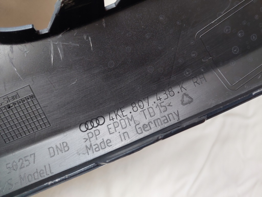 Бампер - уголок - правый перед - audi e-tron - 4ke Недорого