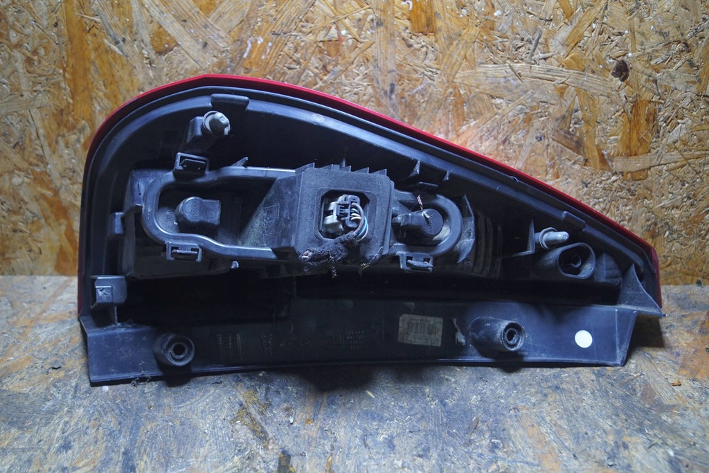 фото №15, Renault scenic iii лампа правый задняя c1710