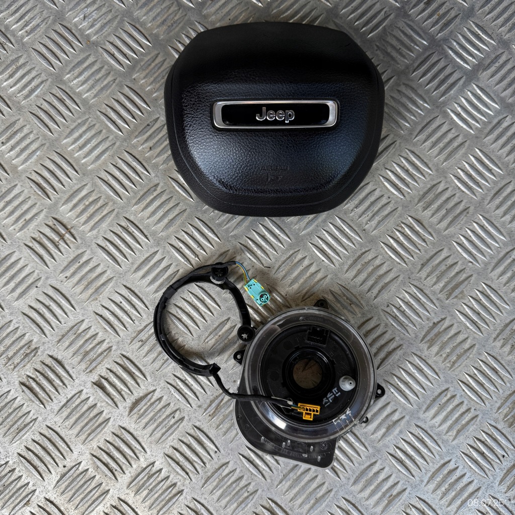 Приборная панель комплектная подушка безопасности панель  ремни приборная панель jeep compass 2 рестайлинг  2021 год Доставка