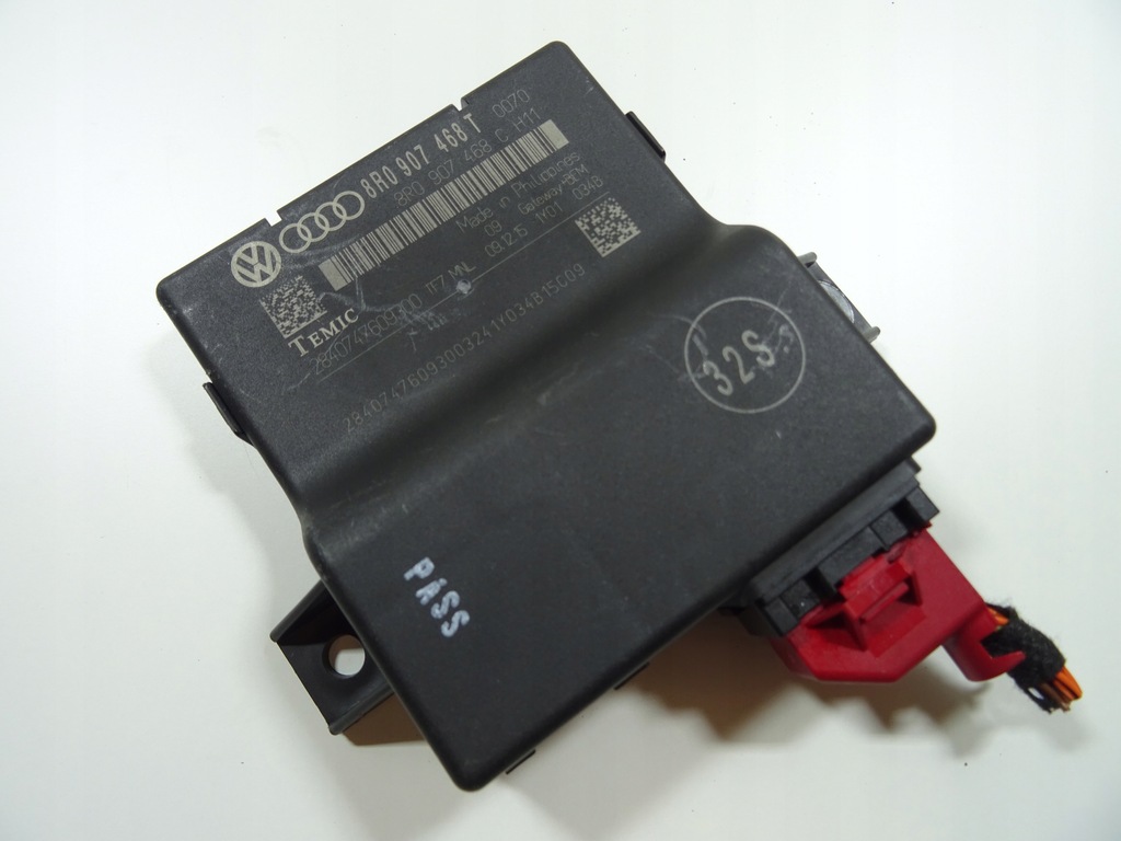 фото №1, Audi a4 a5 8t модуль шлюз 8r0907468t .
