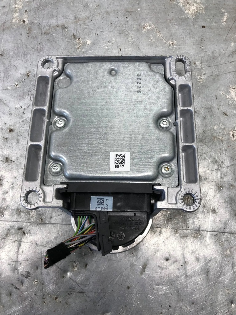 фото №3, Модуль датчик подушка безопасности bmw f30 lci lift 6882971