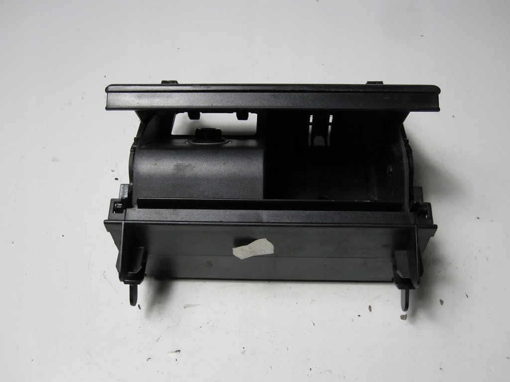 Купити Бардачок попільничка mercedes e-klasa w210 97r